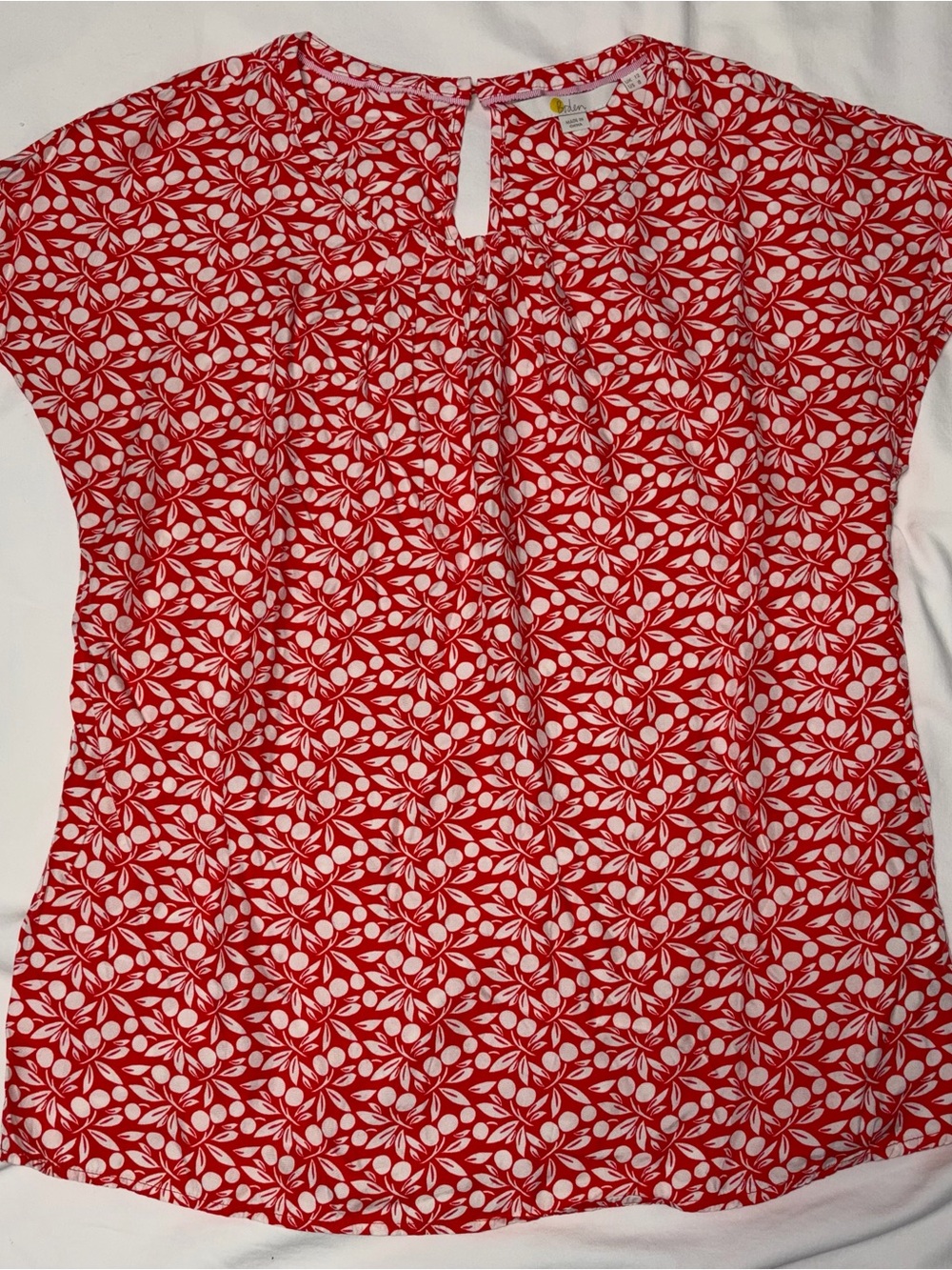 Boden silk blend cap sleeve berry print woman’s top sz L EUC